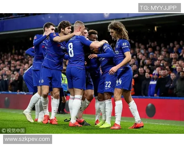 谢周三与诺丁汉激战正酣比分揭晓引发球迷热议